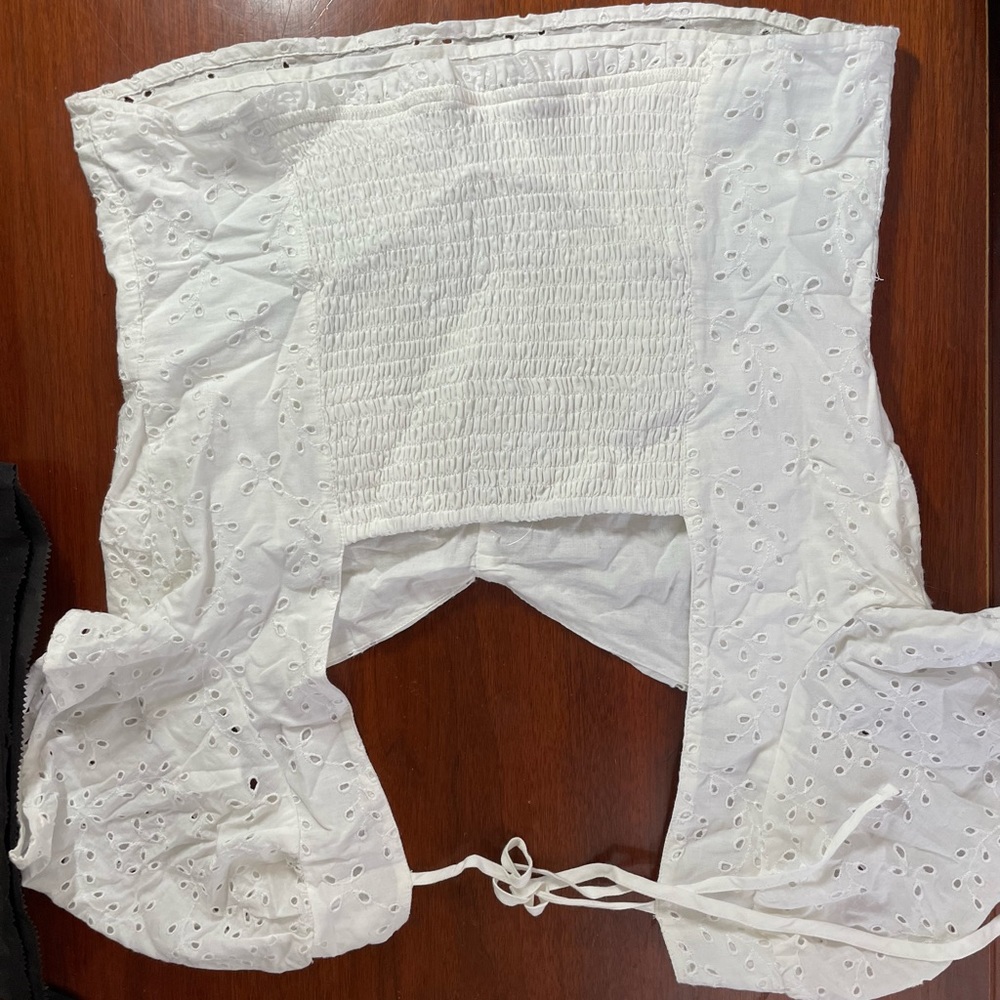 A&F Top - Picture 2 of 3